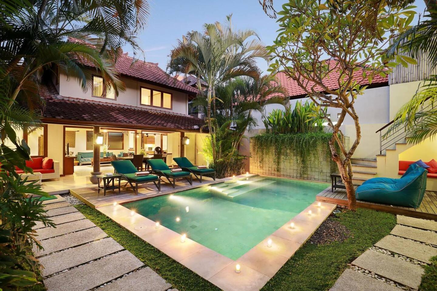 Super Value 4 Bedroom, Walk To Bintang Supermarket Seminyak  Exterior photo